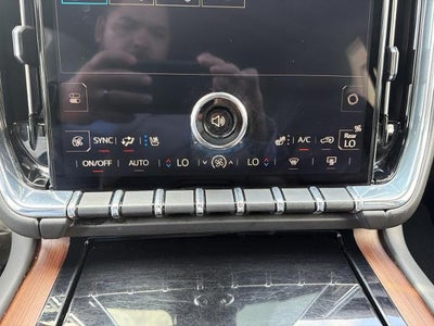 2025 GMC Yukon XL 4WD 4dr Denali