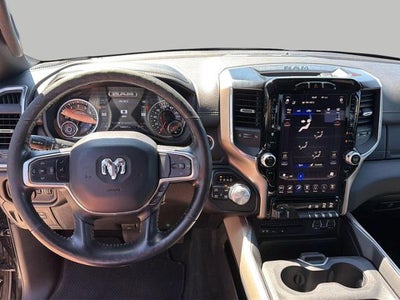 2019 RAM 1500 Laramie Crew Cab 4x4 5'7" Box