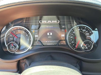 2019 RAM 1500 Laramie Crew Cab 4x4 5'7" Box