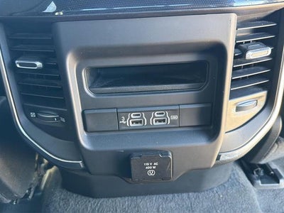2019 RAM 1500 Laramie Crew Cab 4x4 5'7" Box