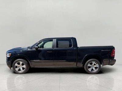 2019 RAM 1500 Laramie Crew Cab 4x4 5'7" Box
