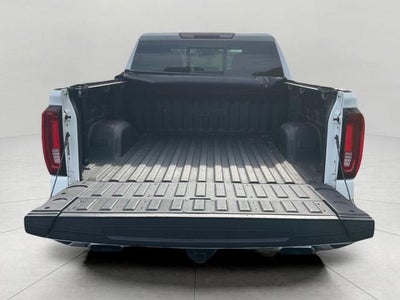 2023 GMC Sierra 1500 4WD Crew Cab 147 SLT