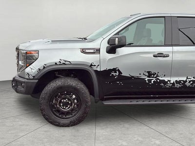 2024 GMC Sierra 1500 4WD Crew Cab 147 AT4X