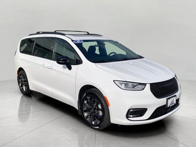 2025 Chrysler Pacifica Limited AWD
