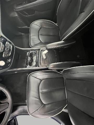 2025 Chrysler Pacifica Limited AWD