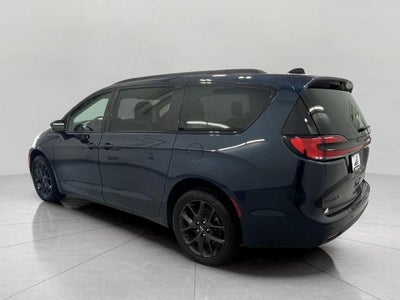 2025 Chrysler Pacifica Limited AWD