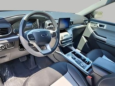 2023 Ford Explorer XLT 4WD