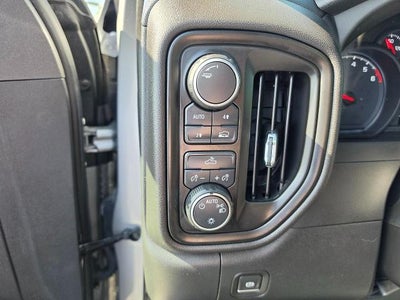 2023 Chevrolet Silverado 1500 4WD Crew Cab 147 Custom