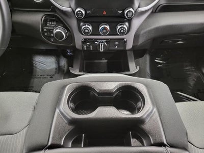 2022 RAM 1500 Big Horn Crew Cab 4x4 5'7" Box