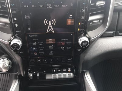 2021 RAM 1500 Laramie 4x4 Crew Cab 5'7 Box