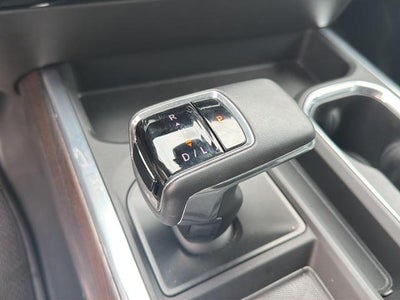 2025 GMC Sierra 1500 4WD Crew Cab 147 SLT
