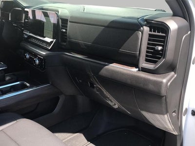 2025 GMC Sierra 1500 4WD Crew Cab 147 SLT