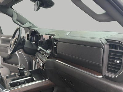 2025 GMC Sierra 1500 4WD Crew Cab 147 SLT