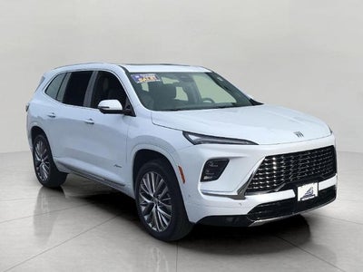 2026 Buick Enclave 4dr Avenir