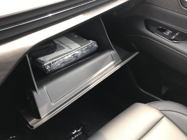 2025 Nissan Murano AWD SV